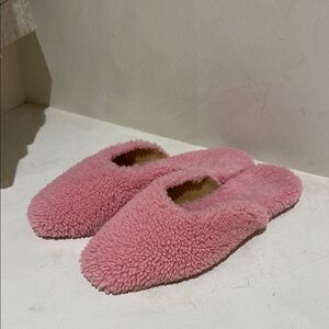Cozy Pink Women's Slippers
